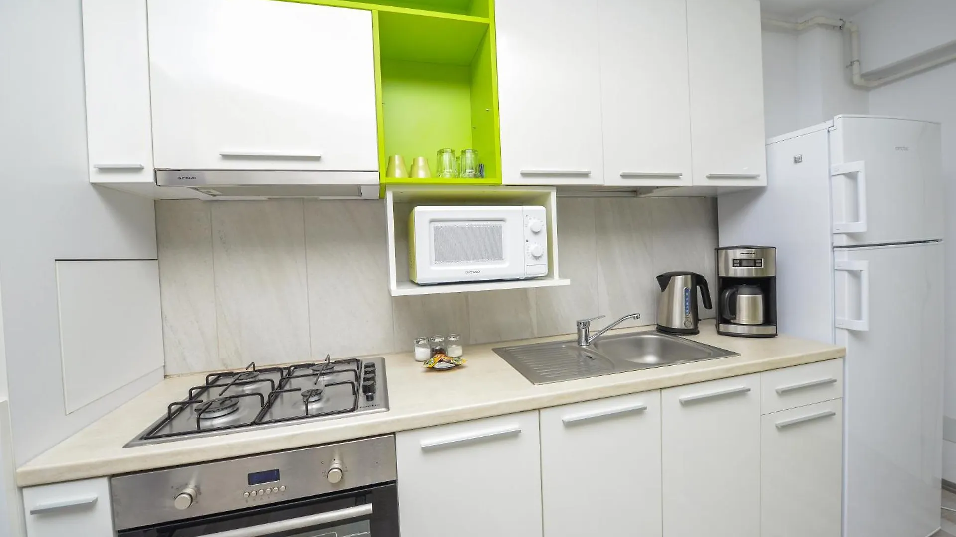 **** Szálloda Harmony Residence Bukarest Románia
