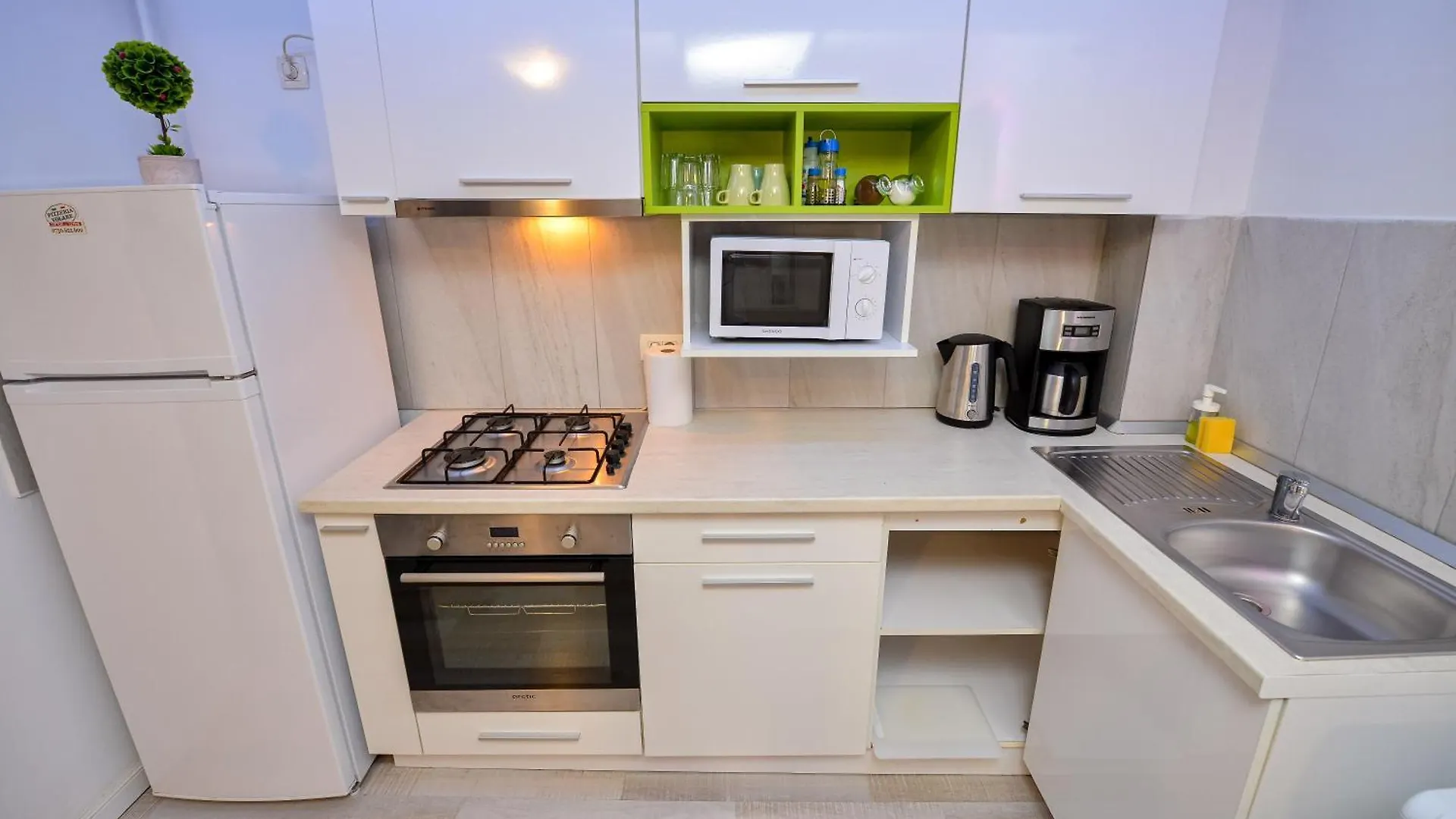 **** Szálloda Harmony Residence Bukarest Románia